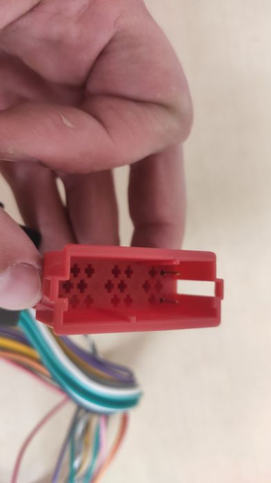 Адаптер за Pioneer към Рено - модул за управление от волан.