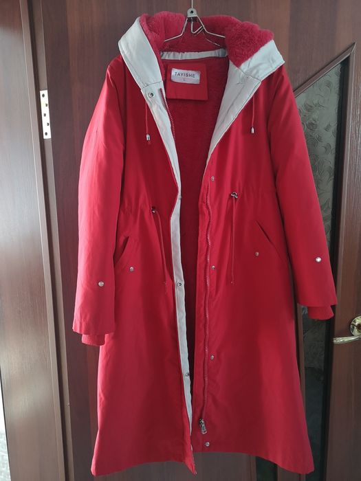 Отдам плащи демисезонные