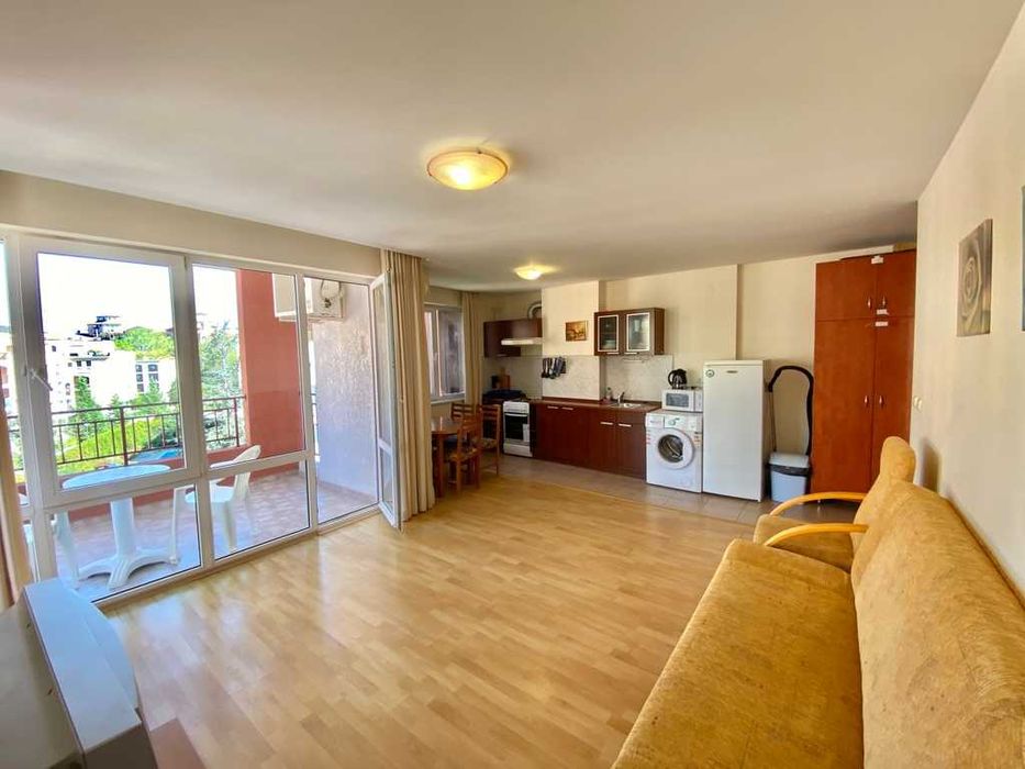 Продава се Двустаен апартамент в к.к. Елените - 82 кв.м за 560 €/кв.м - Снимка #2