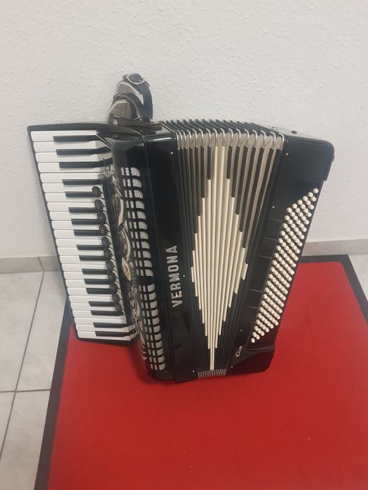 Acordeon Weltmeister vermona/ Caprice