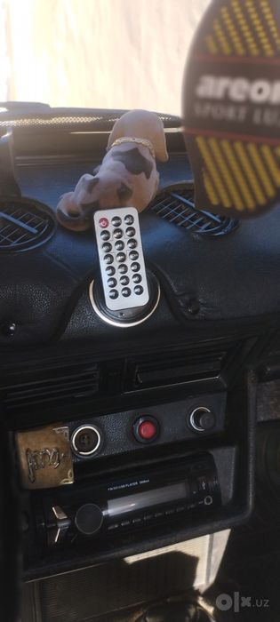 Lada.         2106