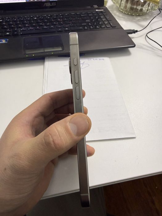 Продам iphone 15 pro max 256