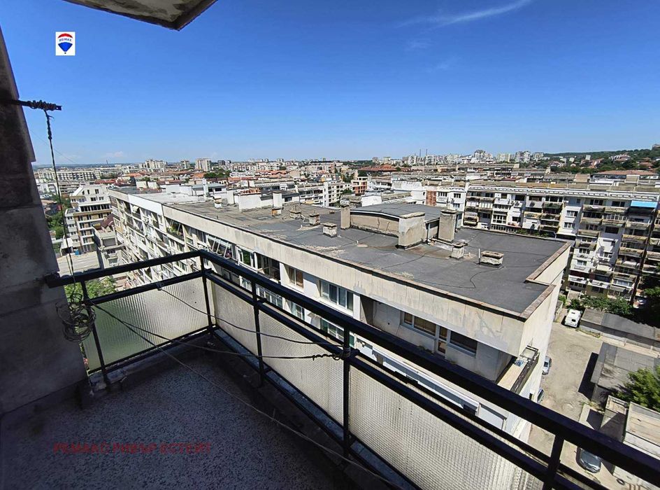 Продава се Тристаен апартамент в Русе, Широк център - 87 кв.м за 1034 €/кв.м - Снимка #2