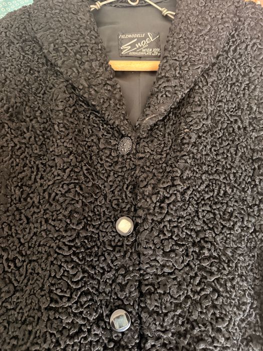 Haina de blana si caciula de blana