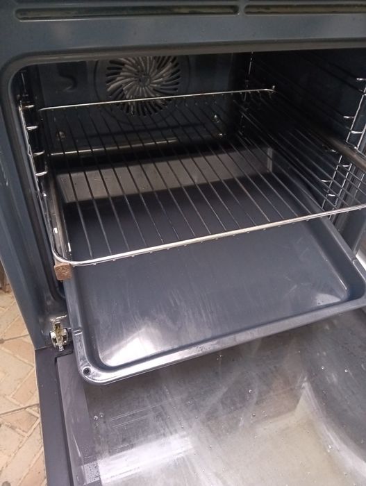 Иноксова печка за вграждане с индукционни котлони Аег Aeg  с Гаранция