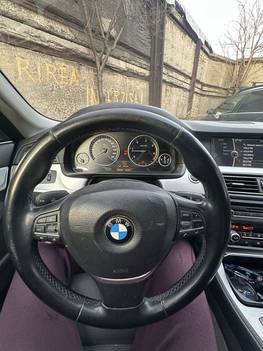 BMW 5 Series 2011 — imagine 4