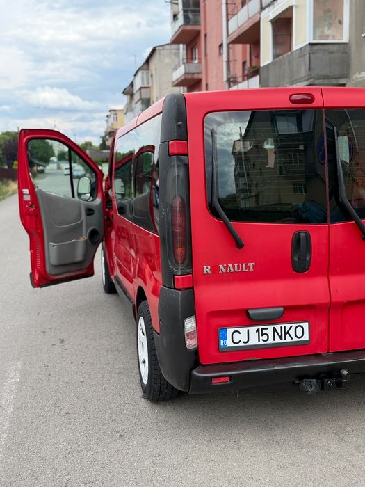 RENAULT Trafic 2004 — imagine 5