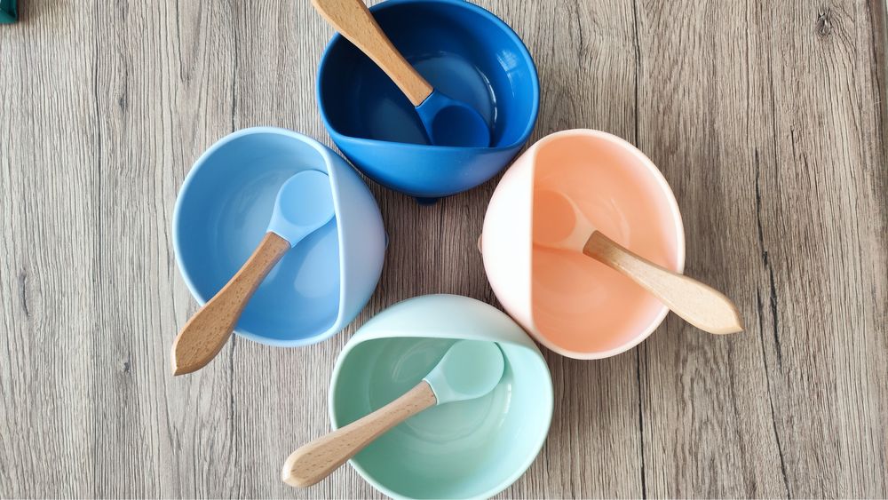 Силиконова купичка с дървена лъжичка