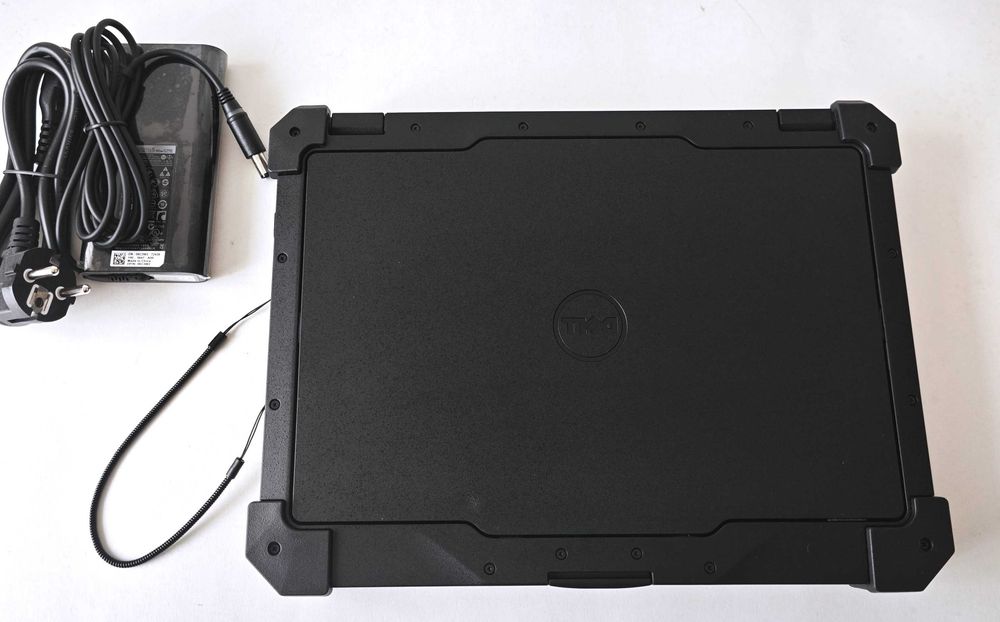 Laptop nou 2-in-1 Dell Rugged pentru condiții extreme
