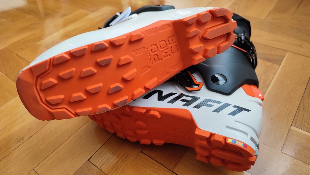 Clăpari NOI de tura Dynafit Speed 28.0