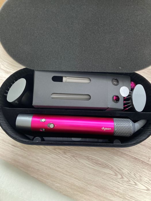 Dyson airwrap HS05 roz fuchsia