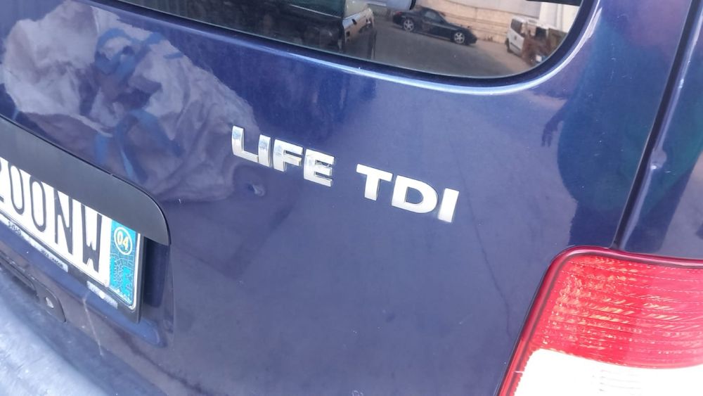 Фолксваген Кади 2007 година на части !