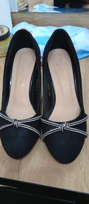 Tufli tuyga 2 marta kiyilgan