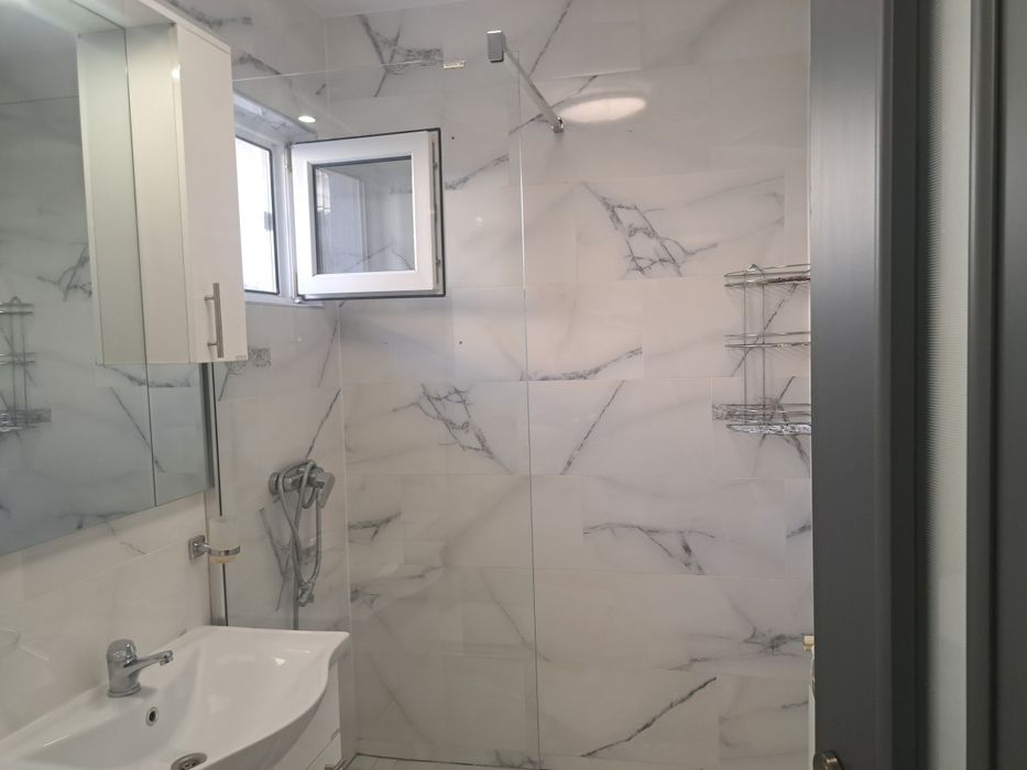 Vand apartament 2 camere