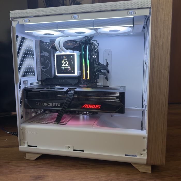 Мощен компютър/ Ultra 9 285K/Водно/64GB/RTX 5080/4TB SSD