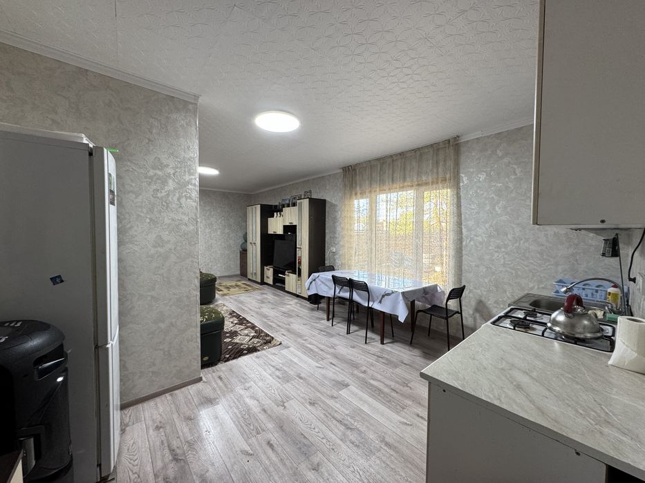 Продам 3 участка с домом