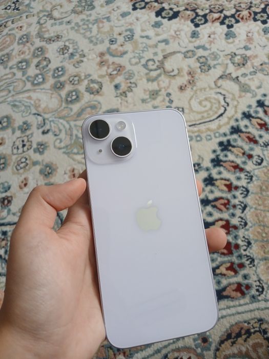 Продам iPhone 14 на 128 ГБ в очень красивом сиреневом цвете (Purple).