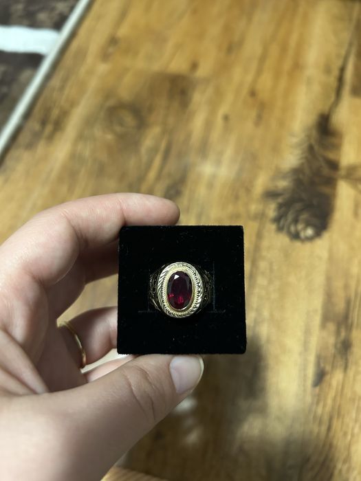 Ghiul aur 10 g marimea 22,2 piatra rubin si aur