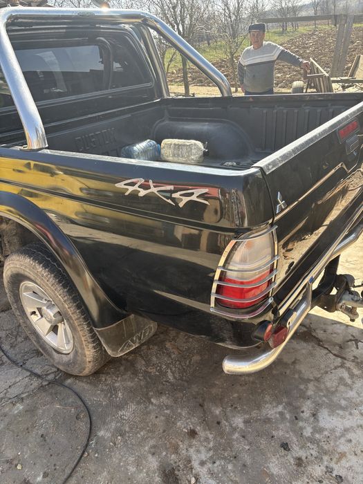 Mitsubishi L200 Jeep