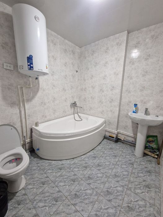 ЭКО шахарда 3 хонали квартира оилага ижарага берилади!