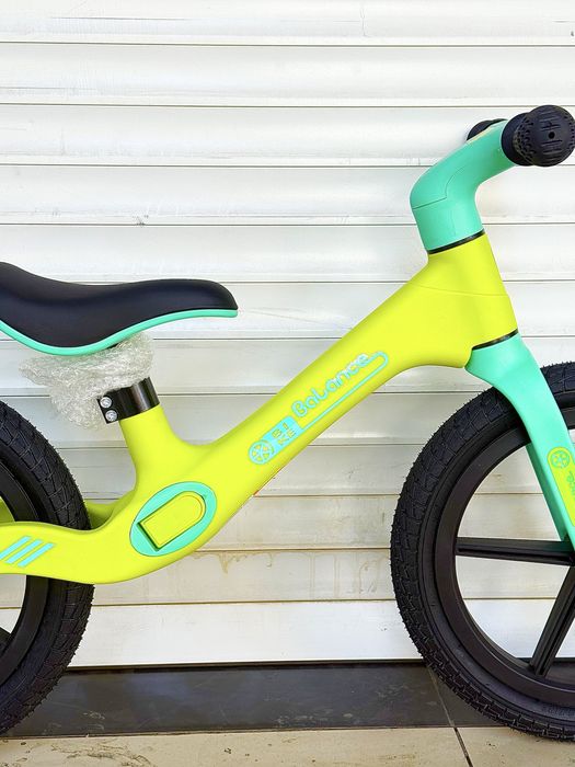 Беговелы детские.