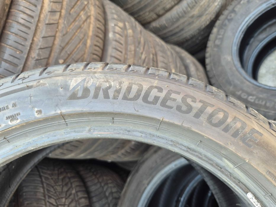 2 Anvelope de VARA - 245/45/19 - BRIDGESTONE - CA NOI - DOT 2022