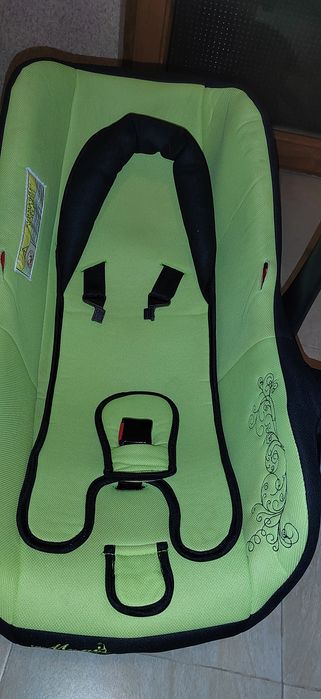 Детско столче за кола Мони