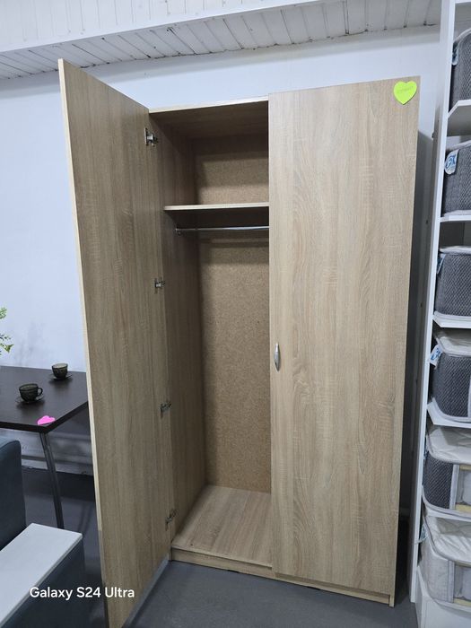 Шкаф распашной, новый.