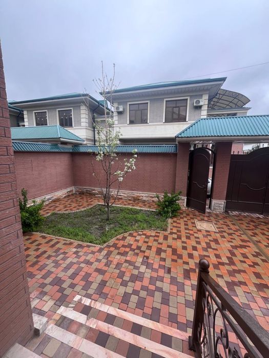 Продаётся танхаус в Мотрите