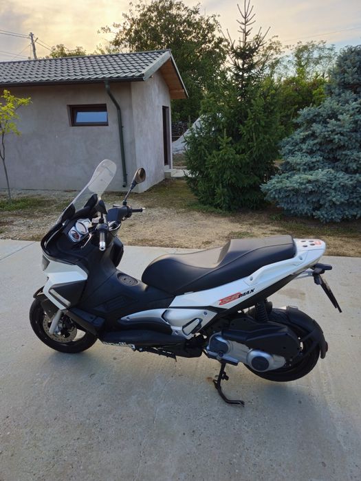 Aprilia SR max 300 Piaggio/Gilera