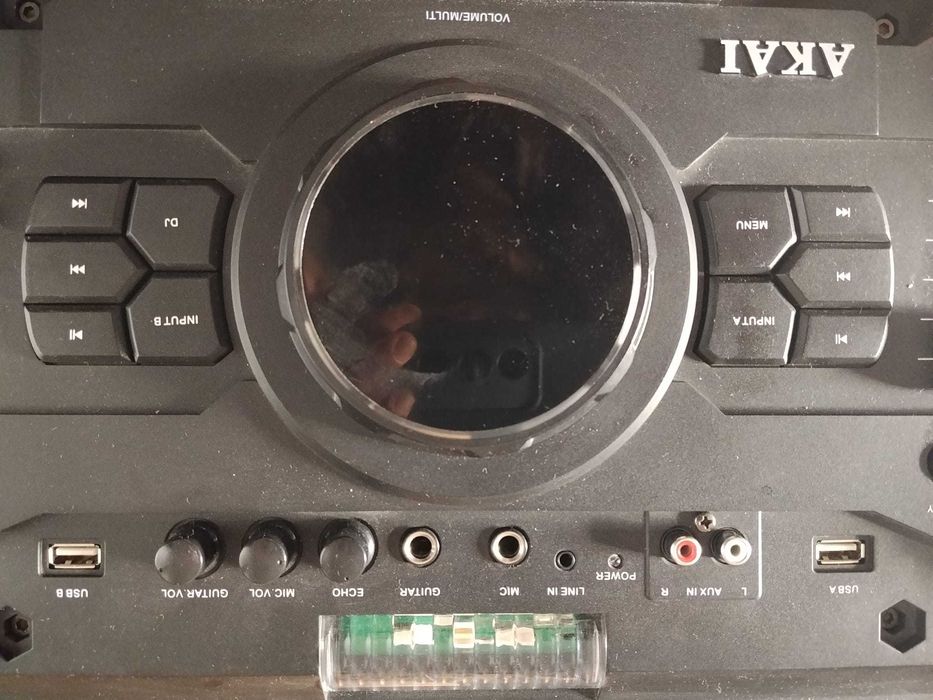 AKAI boxa cu luminite, radio, chitara, microfon, karaoke