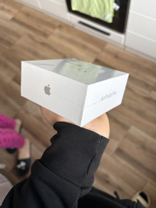 vand casti airpods pro 2