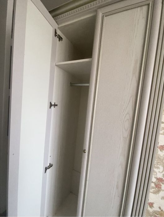 Продам шкаф хороший