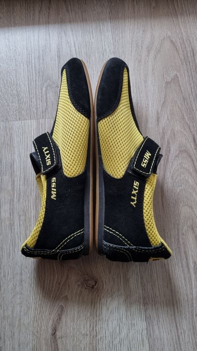 Miss Sixty сникърси маратонки жълто и черно размер 38