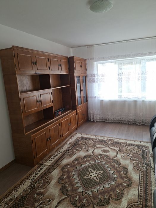 Închiriez apartament 2 camere