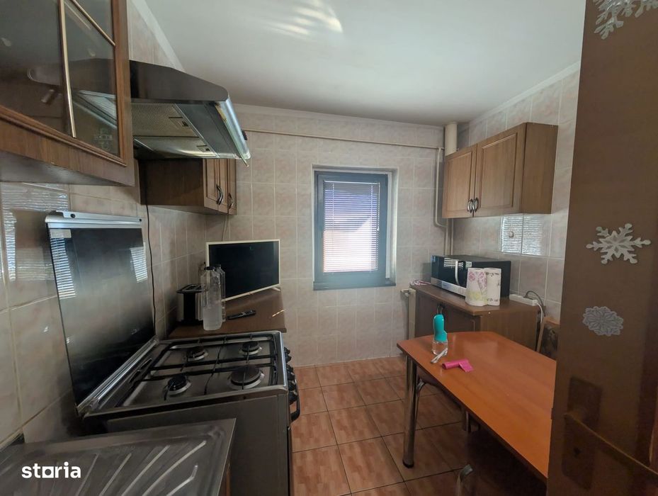 Apartament 3 camere decomandat | 9 Mai – Padina | Mobilat și utilat