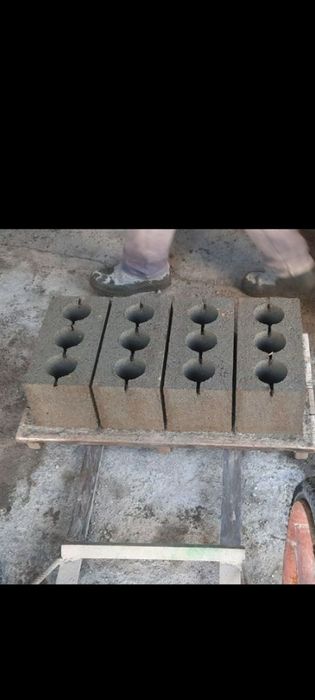 Шлакоблок ишлаб чикарувчидан улчами 16×16×32мм ,20×20×40мм