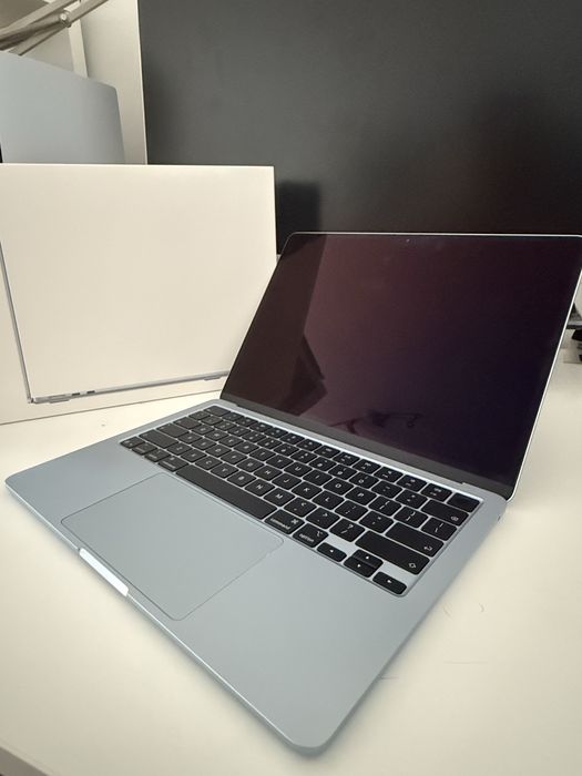 MacBook Air M5 24/512