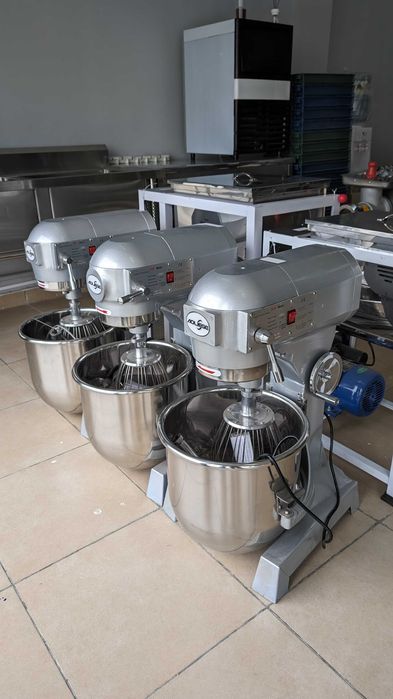 Тестомесы, тестораскатки, пицца печи жарочные шкафы, косторезки пилы