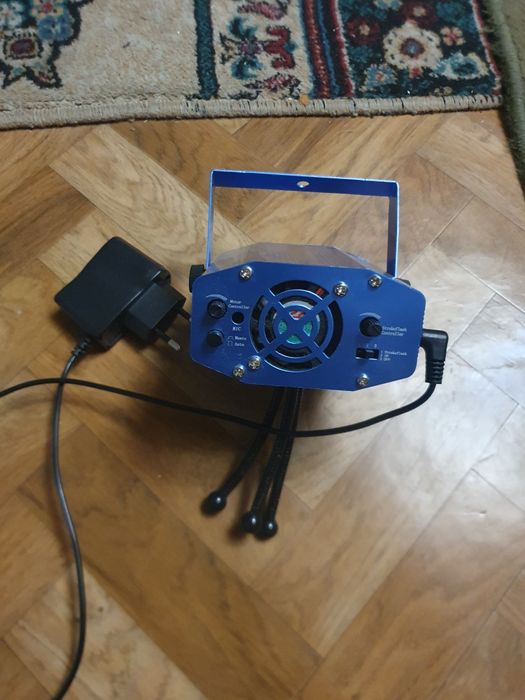 Продается новогодний проектор