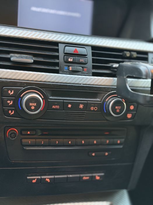 Vând sau schimb BMW 318D face lift 2009