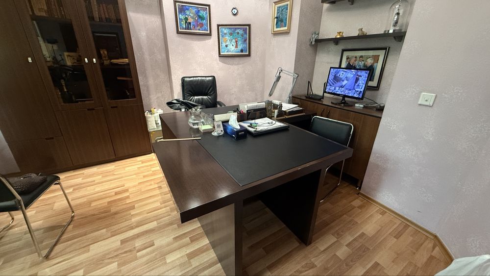 Стол для кабинета