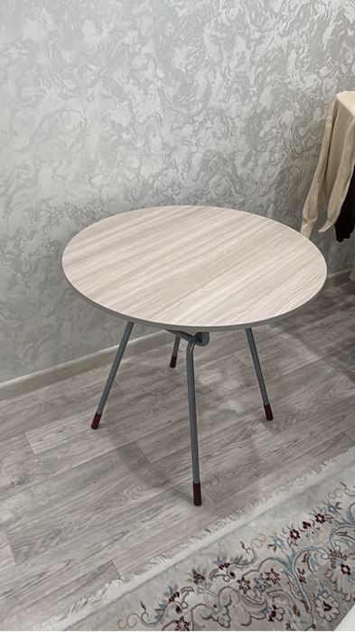 Стол обеденнный круглый