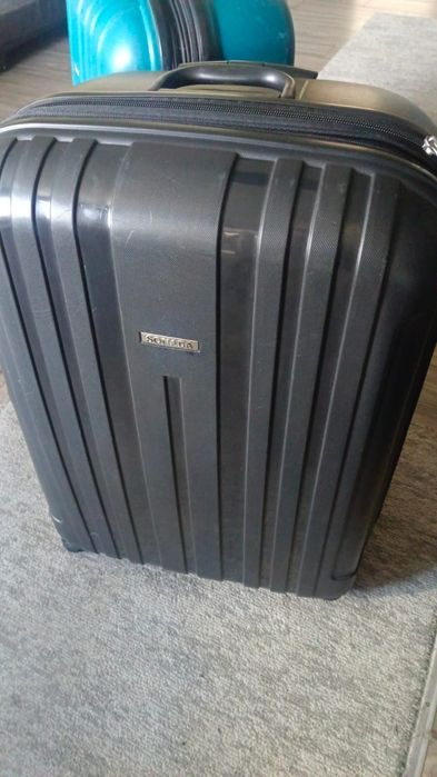 Продам чемоданы от фирмы SONADA.