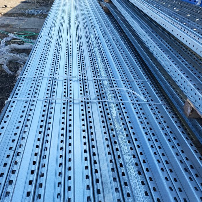 Rafturi metalice industriale zincate