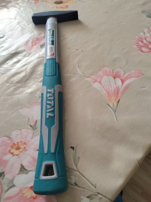 Молоток импортный