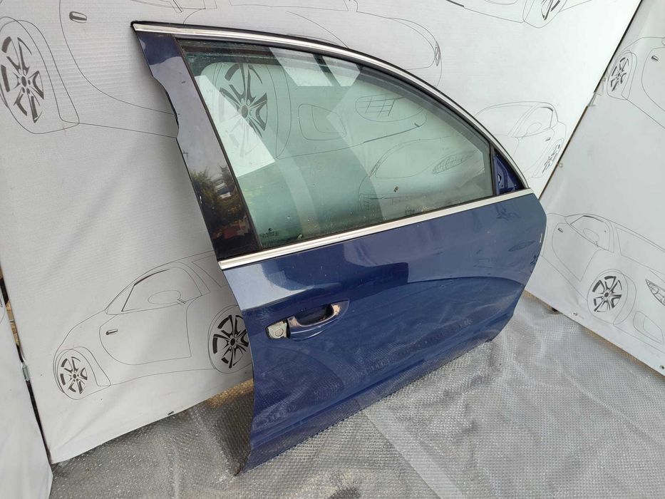 Ușă Față Dreapta Skoda Superb B6 3T Break Albastru Z5 / F5A 3T0831056 2010 / [2008-2015] / (11V)