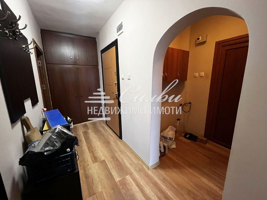 Продава се Двустаен апартамент в Шумен, Тракия - 65 кв.м за 1424 €/кв.м - Снимка #8