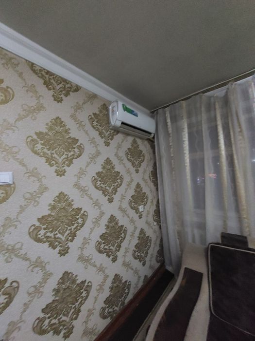 Аренда. Метро тинчлик 2.хонали оилага арендага берилади