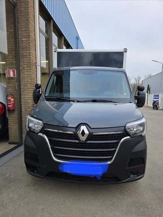 Autoutilitara Renault Master dubă mare – Ideal firmă